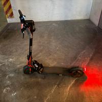 Monopattino navee v40 pro