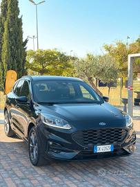 FORD KUGA ST-LINE X