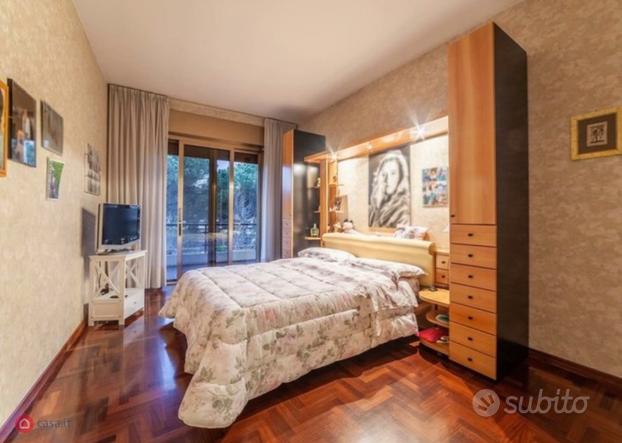 Stanza singola con bagno privato Roma Eur