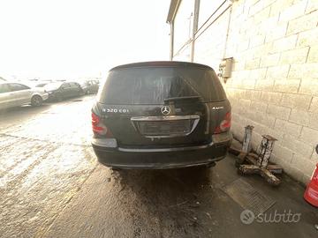 Posteriore Mercedes Classe A 4 Matic 642950