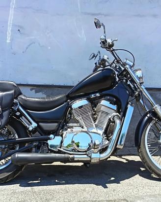 Suzuki Intruder VS 600 GL