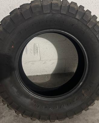 BFgoodrich T/A 255/75 R17 111/108 Q