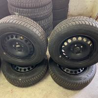 Cerchi in ferro con gomme Volkswagen 195/65 R15