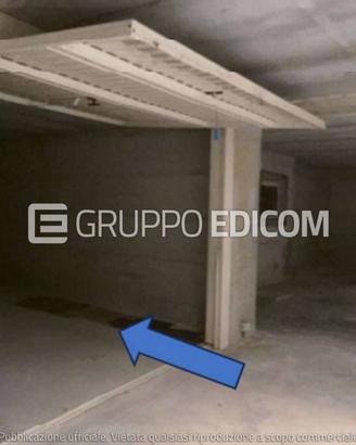 Garage, Pavia.