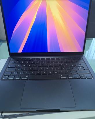 MacBook Air M2 Blu Mezzanotte – Pari al Nuovo