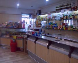 Attività Bar Avviata in Zona Centrale