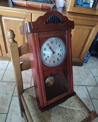 Orologio a pendolo carica manuale vintage