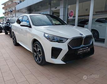 BMW iX2 xDrive 30 M Sport
