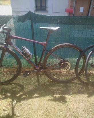 giant revolt advanced  carbonio taglia m