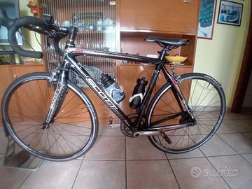 Bicicletta da corsa Scott CR1 Pro