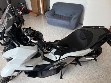 Honda x-adv