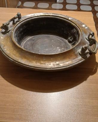 antico braciere in rame e ottone