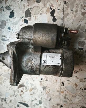 motorino di avviamento marca HITACHI  fiat panda