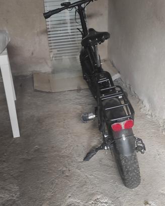 bicicletta pedalata assistita vivobike 