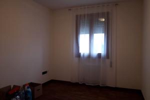 Stanza in appartamento uso magazzino/deposito