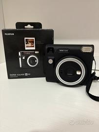 MACCHINA FOTOGRAFICA ISTANTANEA