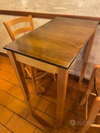 Tavoli e sedie bar