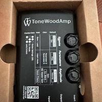 TONEWOODAMP SOLO  - con di scatola e accessori