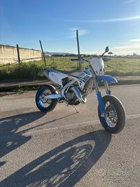TM 125 SMR