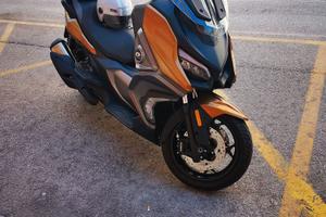 SCOOTER Qj Motor Fort 350cc - 4700km 2024