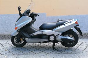 Yamaha T Max - 2001