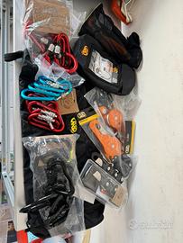 Attrezzatura per arrampicata kong