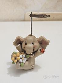 Elefantino porta foglietti