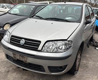 FIAT PUNTO per ricambi usati