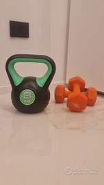 Set pesi fitness: Kettlebell 8 kg + 2 manubri 4 kg
