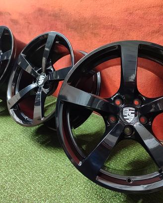 Cerchi Porsche Macan Mercedes CLS GLC 8J-9Jx18ET21