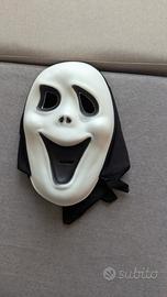 Maschera scream con cappuccio
