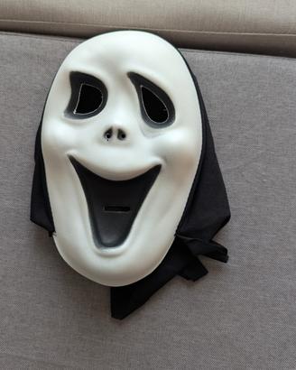 Maschera scream con cappuccio