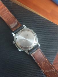 Orologio meccanico da polso sovietico