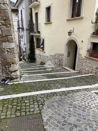 MONOLOCALE A CASTEL DI SANGRO