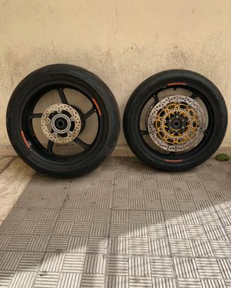 Bmw S1000 RR cerchi e dischi