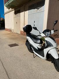 Scooter Simphony st 50