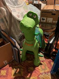 Dinosauro feber cavalcabile