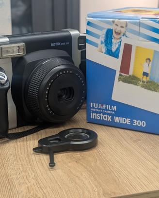 Fujifilm instax 300 Wide con scatola e accessori