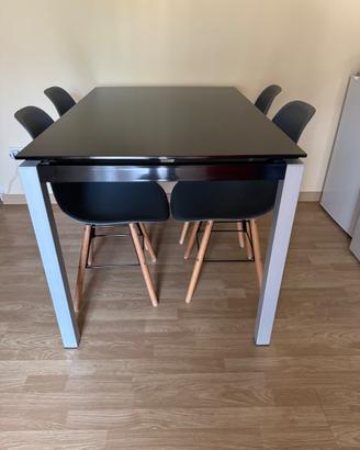 Tavolo vetro nero