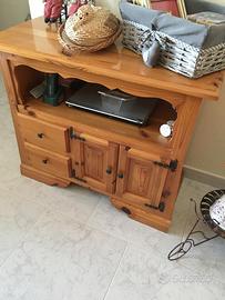 Mobiletto per televisione