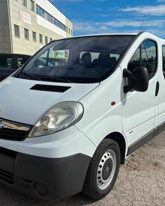 OPEL VIVARO 9POSTI 2.0 DCI PASSO LUNGO - GANCIO TR