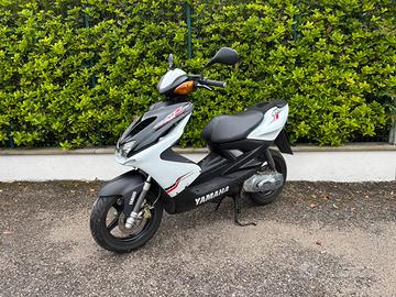 Yamaha Aerox 2011 COMPLETAMENTE ORIGINALE