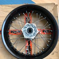 Cerchio posteriore completo Ktm "17 Motard per 690