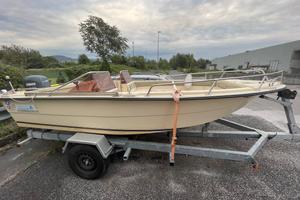 Barca 5 metri con motore+ tenda+carrello