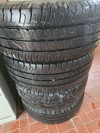 4 pneumatici GOODYEAR 215/60 R16C