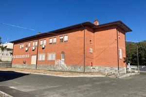 Immobile di 400 m² con più di 5 locali a Pinerolo