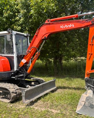 Escavatore Kubota U50-alfa 3