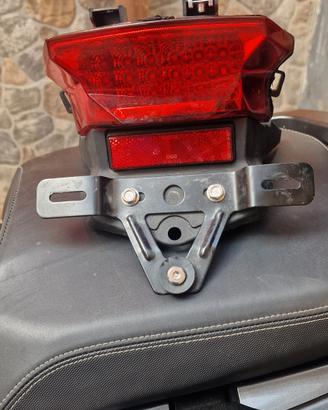 fanale  posteriore Benelli 502x 502