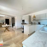 Ampia villa indipendente completamente ristruttura