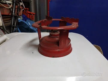 Antico fornellino a petrolio